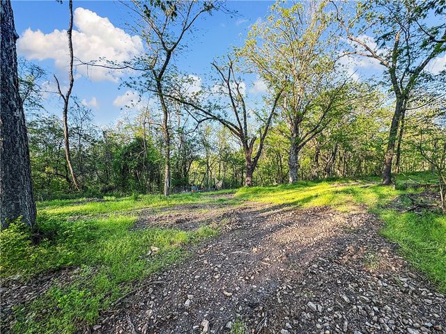 W US 62 Highway, Eureka Springs, AR 72631