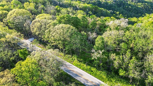 W US 62 Highway, Eureka Springs, AR 72631