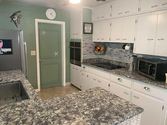 27511 CLEVELAND AVENUE, Punta Gorda, FL 33982