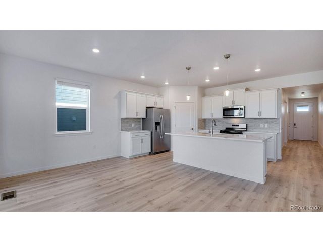 1392 Sunrise Hill Dr, Berthoud, CO 80513