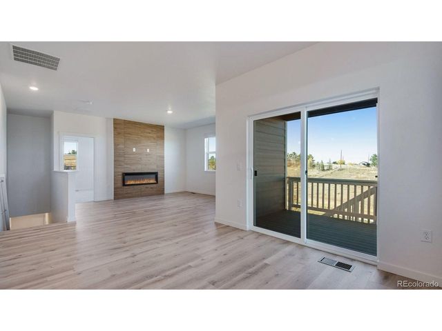 1392 Sunrise Hill Dr, Berthoud, CO 80513