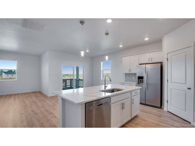 1392 Sunrise Hill Dr, Berthoud, CO 80513