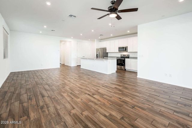 13320 W EAGLE FEATHER Road, Peoria, AZ 85383
