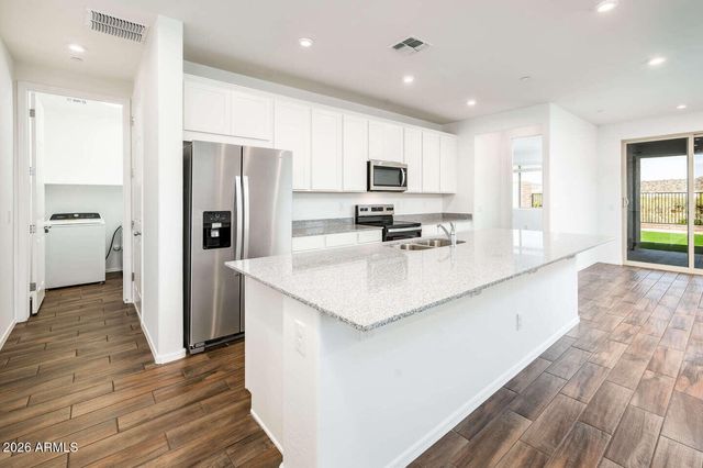 13320 W EAGLE FEATHER Road, Peoria, AZ 85383