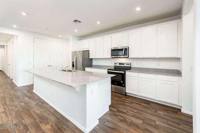 13320 W EAGLE FEATHER Road, Peoria, AZ 85383