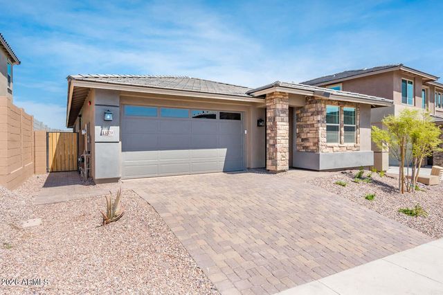 13320 W EAGLE FEATHER Road, Peoria, AZ 85383