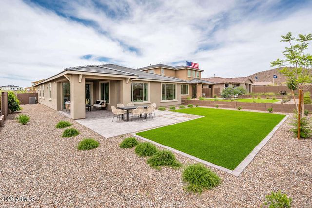 13320 W EAGLE FEATHER Road, Peoria, AZ 85383