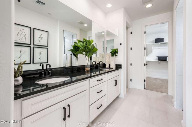 13320 W EAGLE FEATHER Road, Peoria, AZ 85383