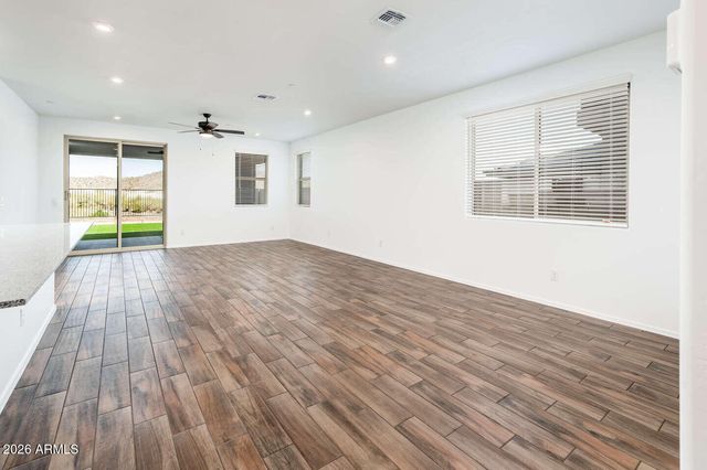 13320 W EAGLE FEATHER Road, Peoria, AZ 85383