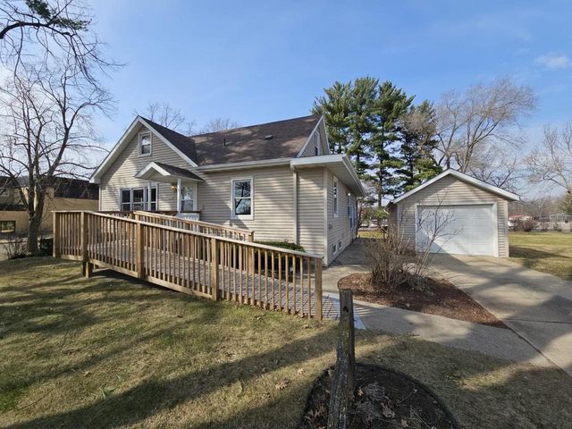 7240 Maywood Avenue, Middleton, WI 53562