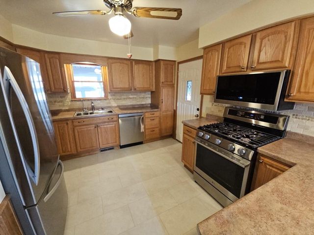 7240 Maywood Avenue, Middleton, WI 53562