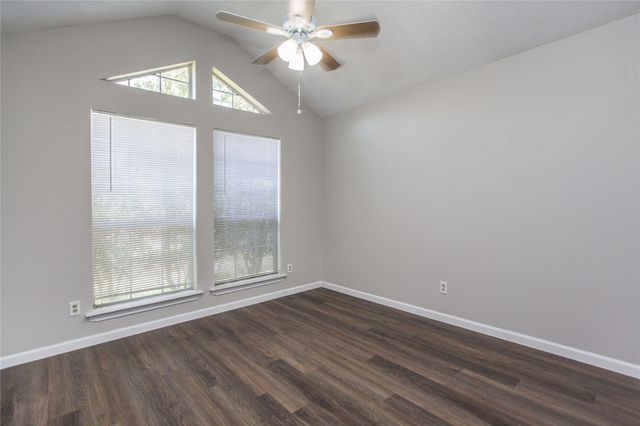 303 Shirley Drive, Alvarado, TX 76009