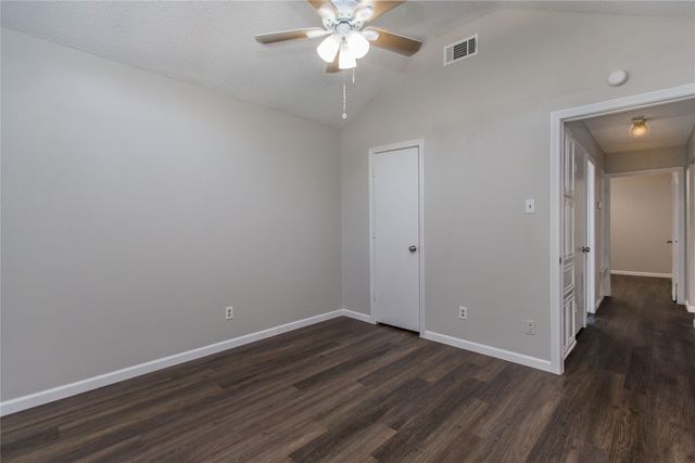 303 Shirley Drive, Alvarado, TX 76009