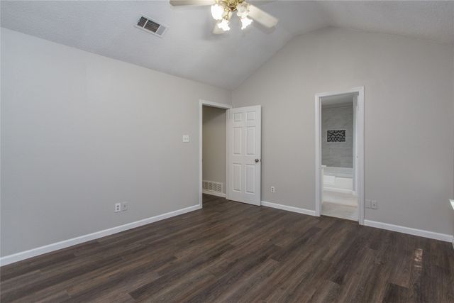 303 Shirley Drive, Alvarado, TX 76009