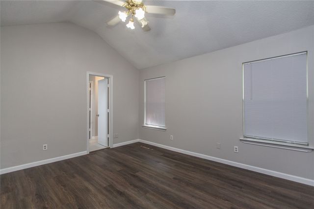 303 Shirley Drive, Alvarado, TX 76009
