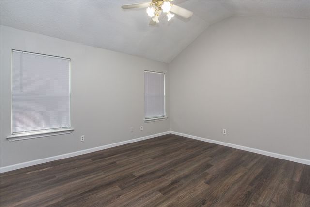 303 Shirley Drive, Alvarado, TX 76009
