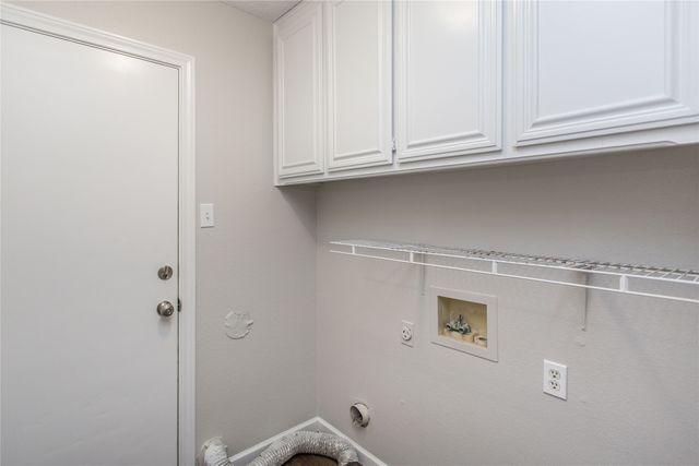 303 Shirley Drive, Alvarado, TX 76009