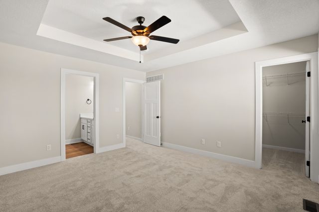 604 NE Winding Trail Lane, Ankeny, IA 50021