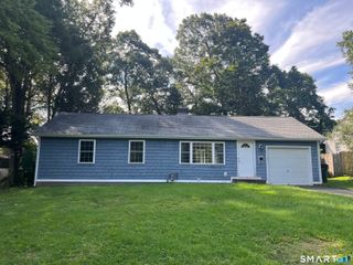 14 Forest Drive, Wethersfield, CT 06109