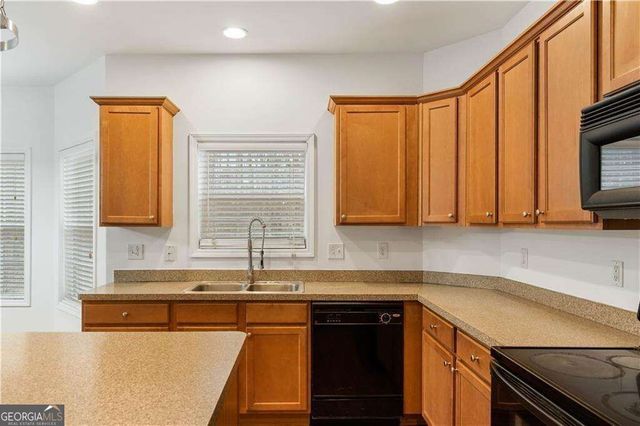 365 Dominique Court, Fayetteville, GA 30214