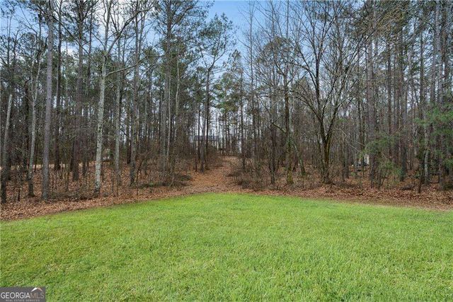 365 Dominique Court, Fayetteville, GA 30214