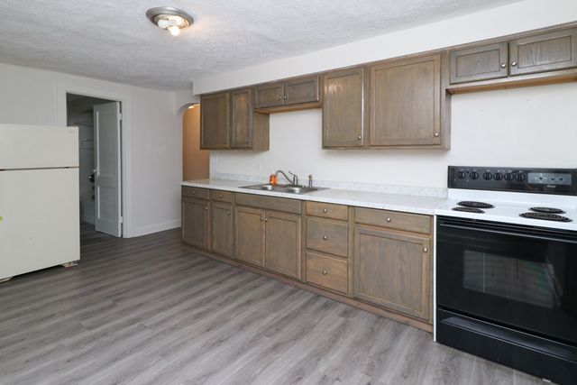 1303 E Park Ave, Mansfield, OH 44905