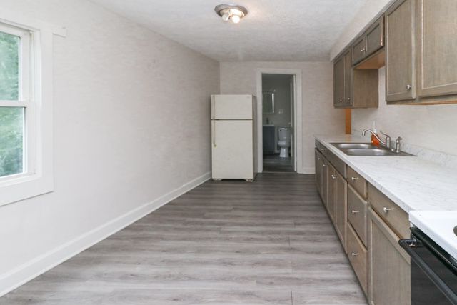 1303 E Park Ave, Mansfield, OH 44905