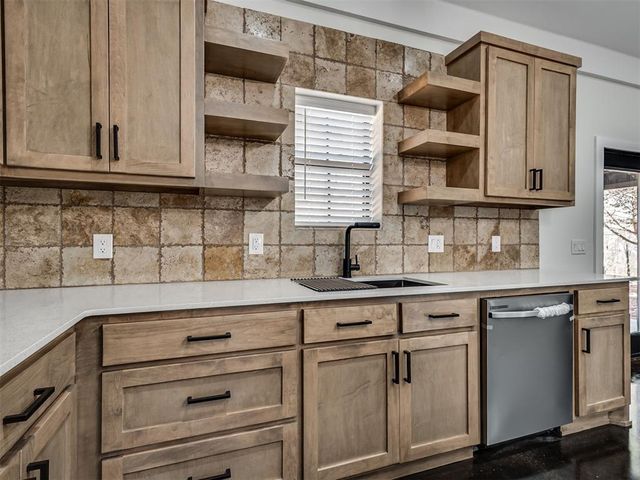 34 Antler Boulevard, Mcloud, OK 74851