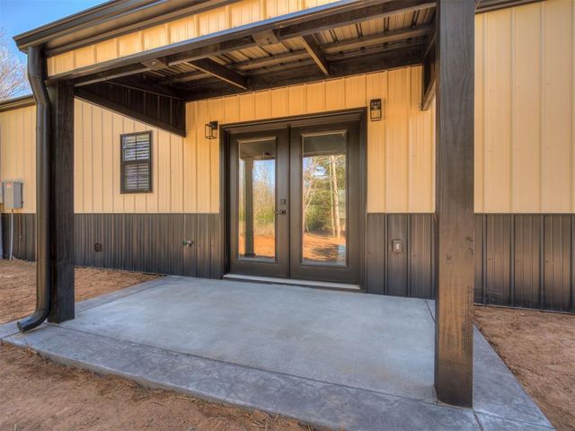 34 Antler Boulevard, Mcloud, OK 74851