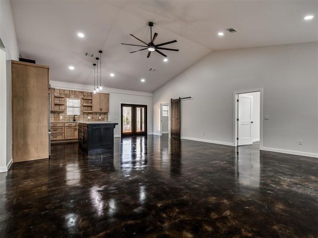 34 Antler Boulevard, Mcloud, OK 74851