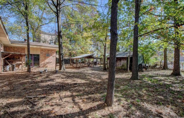 2405 Meadow Drive, Conway, AR 72034
