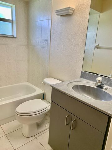 8310 DELK AVENUE, North Port, FL 34291