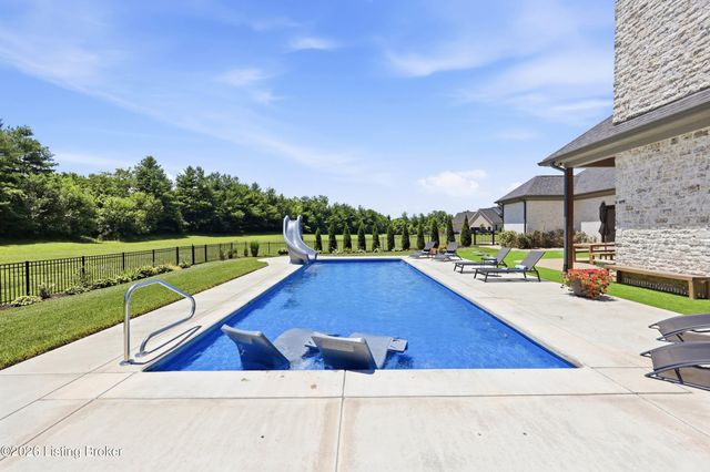 9302 Deepa Dr, Prospect, KY 40059