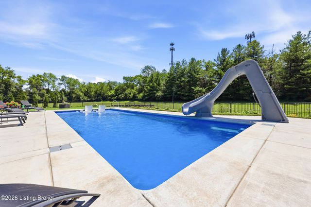 9302 Deepa Dr, Prospect, KY 40059