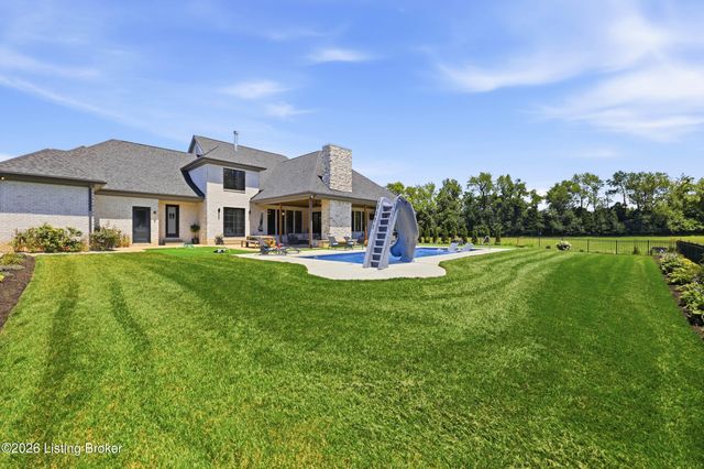 9302 Deepa Dr, Prospect, KY 40059