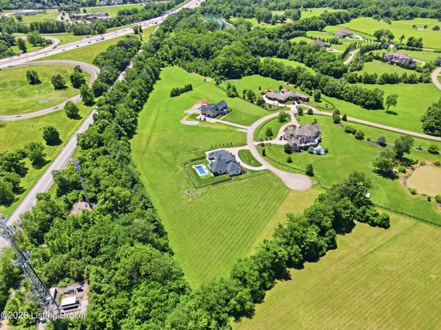 9302 Deepa Dr, Prospect, KY 40059