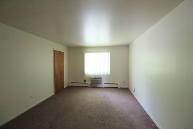 420 W North Street, Bradley, IL 60915
