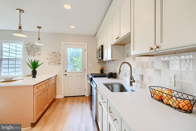 8210 STEWARTON CT, Severn, MD 21144