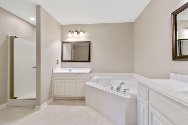 16225 Summerset Estates Boulevard, Conroe, TX 77302