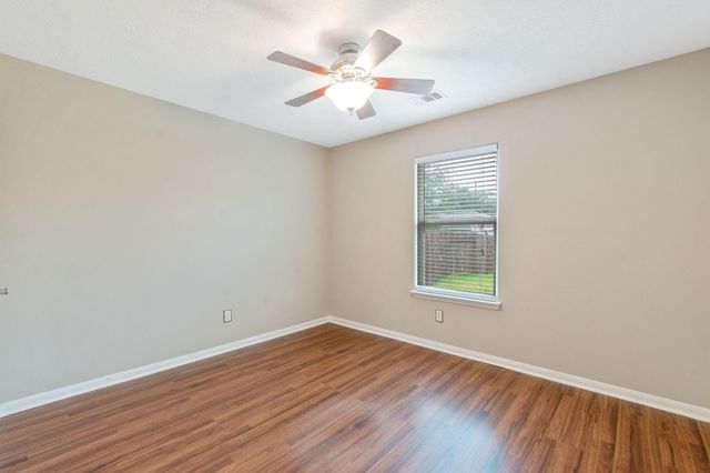 16225 Summerset Estates Boulevard, Conroe, TX 77302