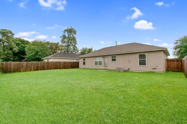 16225 Summerset Estates Boulevard, Conroe, TX 77302