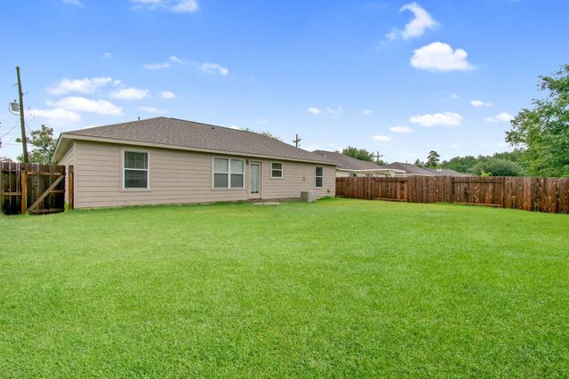 16225 Summerset Estates Boulevard, Conroe, TX 77302