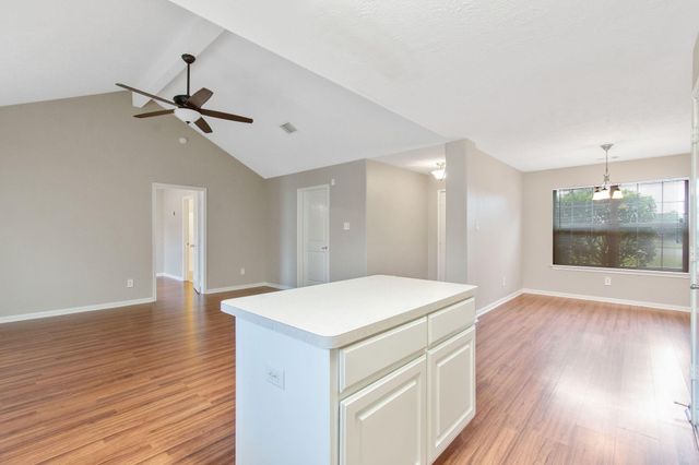 16225 Summerset Estates Boulevard, Conroe, TX 77302