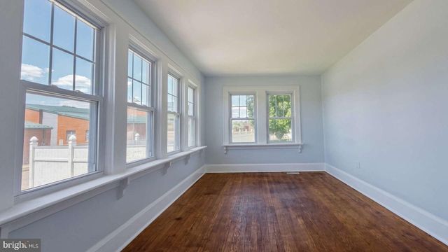 1048 MER-EDINBURG RD, Hamilton, NJ 08690