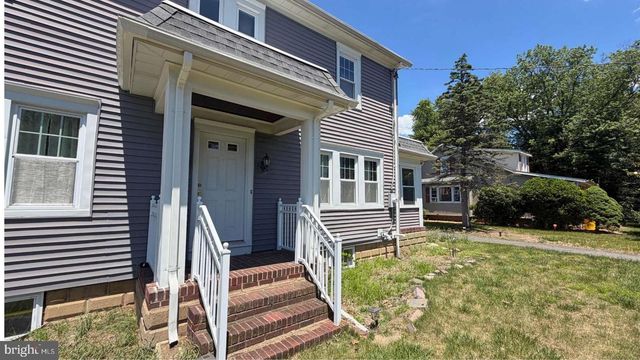 1048 MER-EDINBURG RD, Hamilton, NJ 08690