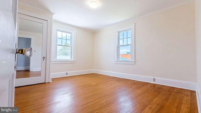 1048 MER-EDINBURG RD, Hamilton, NJ 08690