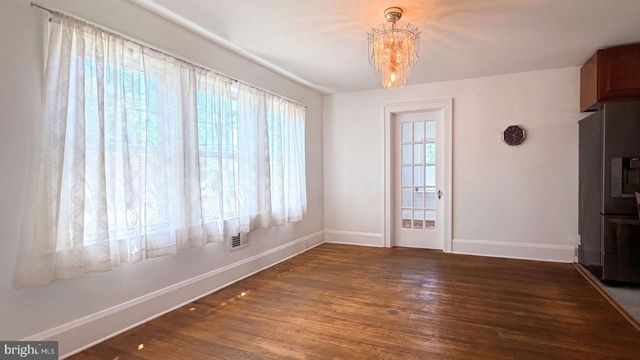 1048 MER-EDINBURG RD, Hamilton, NJ 08690