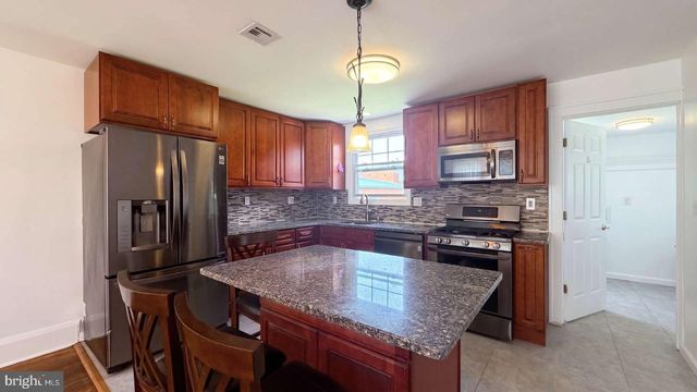 1048 MER-EDINBURG RD, Hamilton, NJ 08690