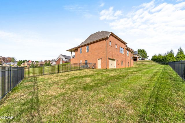 1452 Landmark Boulevard, Sevierville, TN 37862