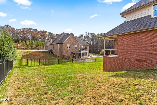 1452 Landmark Boulevard, Sevierville, TN 37862